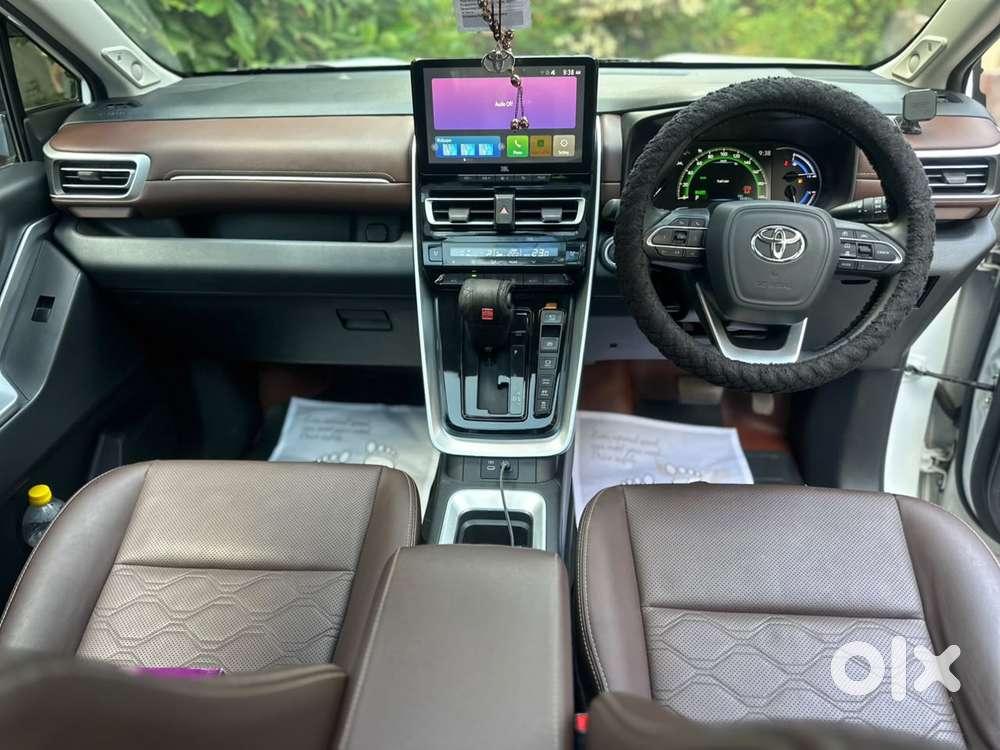 Toyota Innova Hycross 2.0 Zx (o) Hybrid 7 Str, 2023, Cng & Hybrids