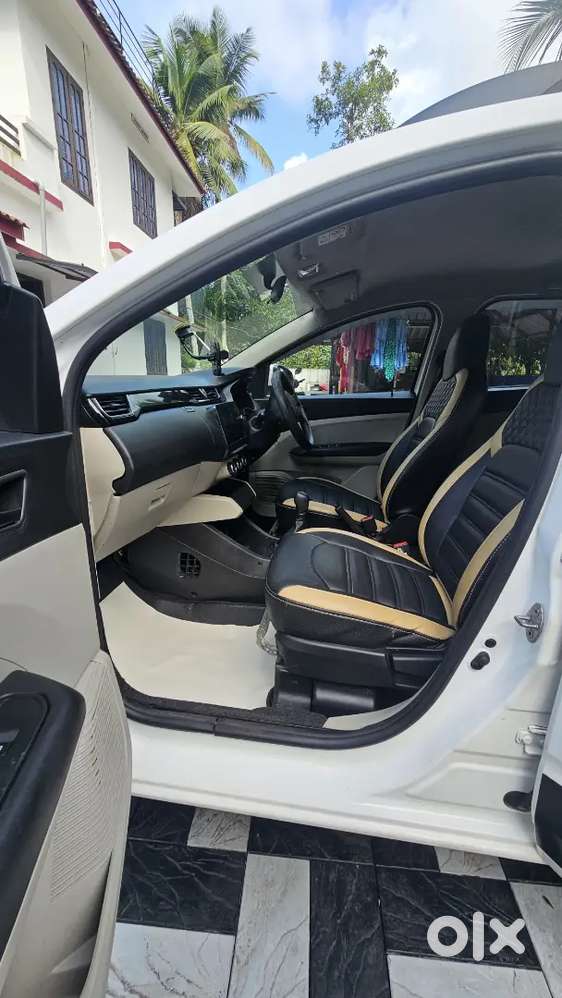 Triber Rxt Petrol Easy-r

1.0l 2021
