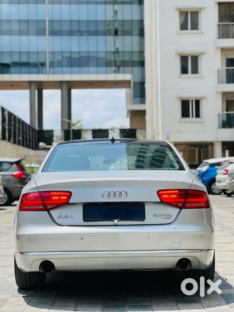 Audi A8 2014 Diesel 1,02,000 Km Driven
