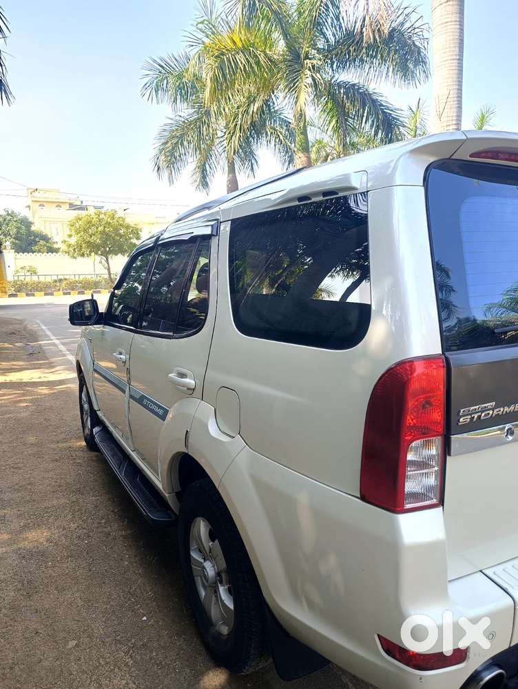 Tata Safari Storme, 2018, Diesel
