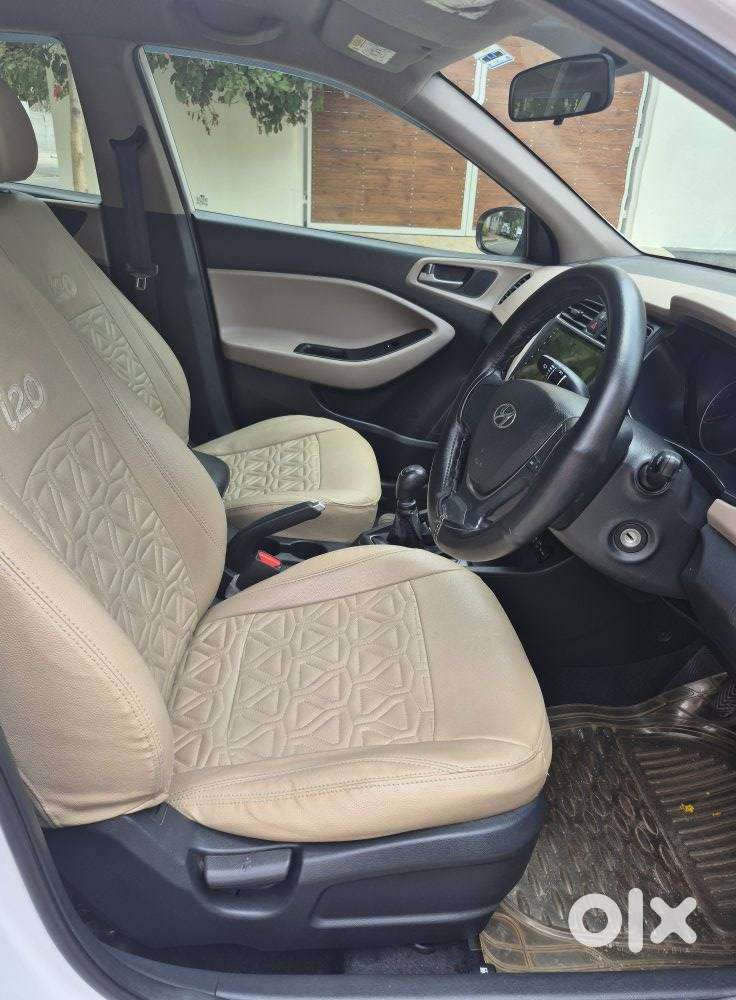 Hyundai I20 Petrol Cvt Magna Executive, 2018, Petrol