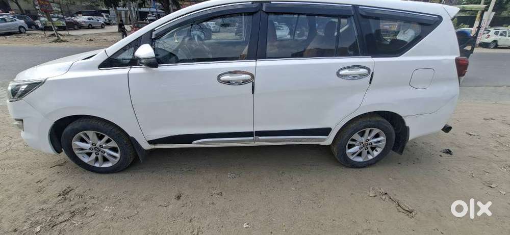 Toyota Innova Crysta 2.4 G Mt, 2018, Diesel