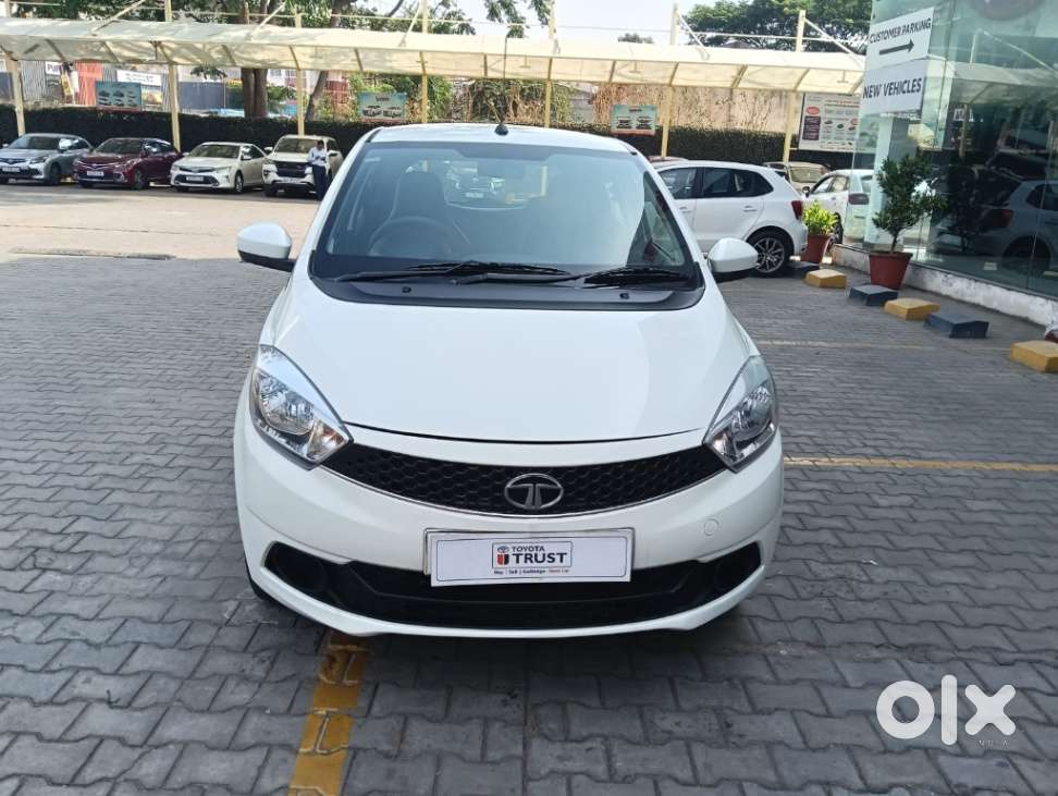 Tata Tiago 1.2 Revotron Xta, 2019, Petrol