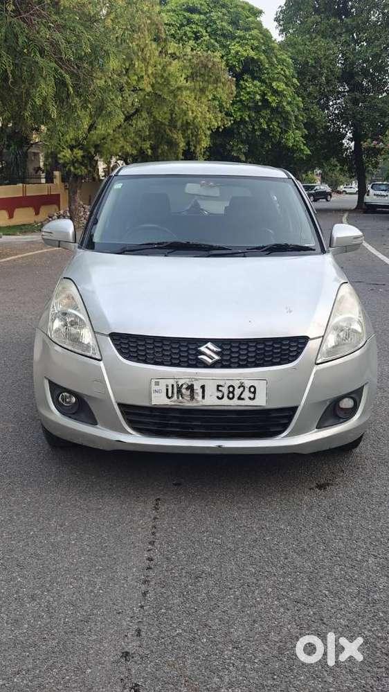 Maruti Suzuki Swift Vxi Optional, 2013, Petrol