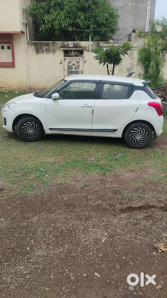 Maruti Suzuki Swift Vxi 2019