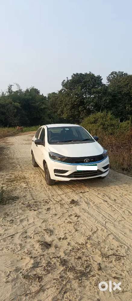 Urgent Salee Tata Tigor Ev 2022 With Free Charger.