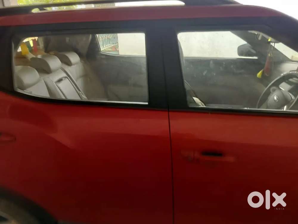 Mahindra Xuv300 W8 2024