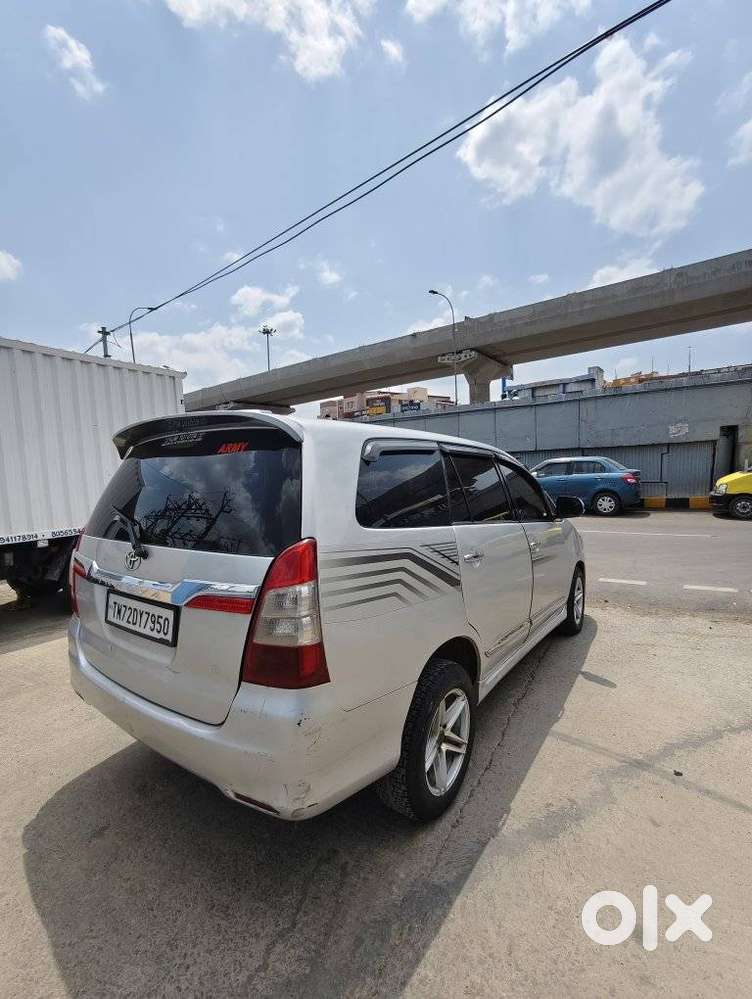 Toyota Innova 2.5 Vx 7 Seater Bs Iv, 2015, Diesel