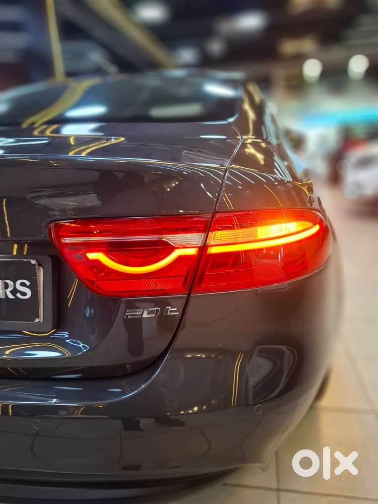 Jaguar Xe Prestige, 2016, Petrol