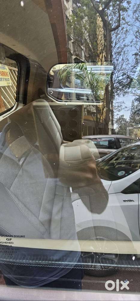 Enjoy 7 Seater Cng Car