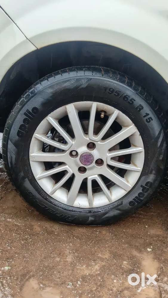 Fiat Linea Emotion 2009 Diesel Car