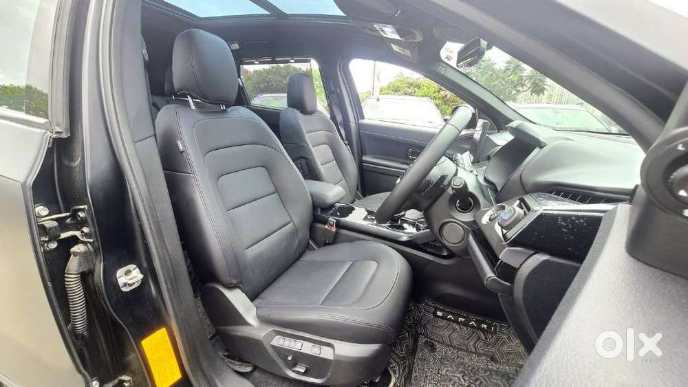Tata Safari Accomplished X Plus 6 Str Stealth Edition At, 2025, Dies..