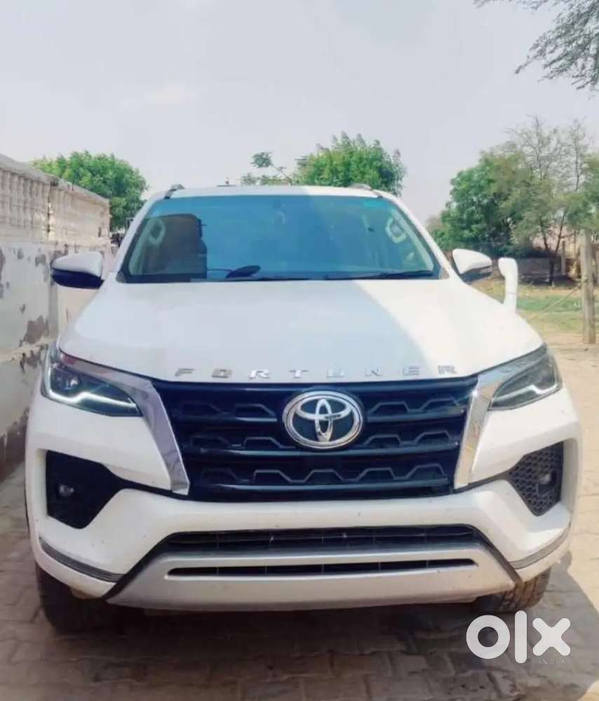 Toyota Fortuner 2024 Diesel Well Maintained