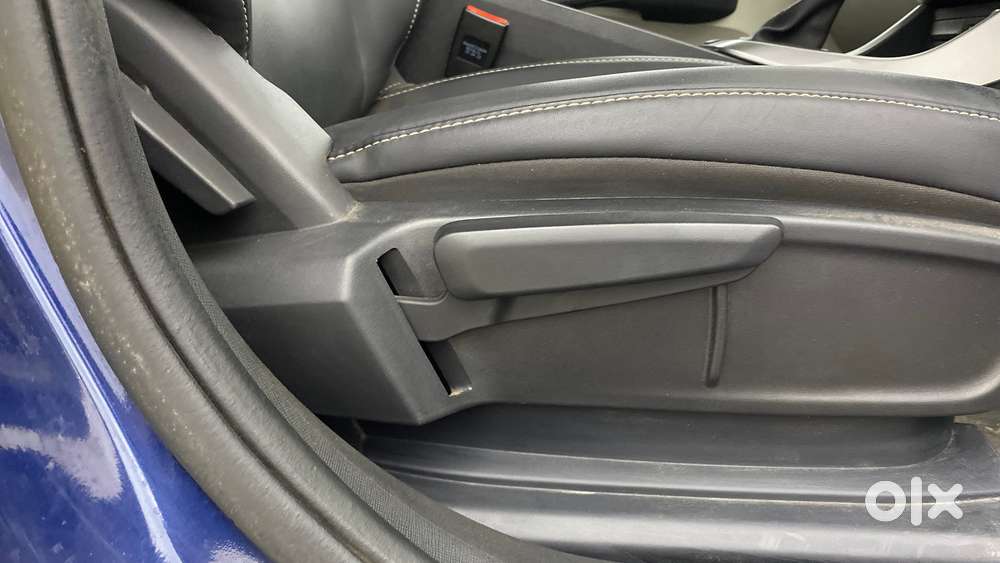 Tata Altroz 1.2 Xza Plus, 2022, Petrol