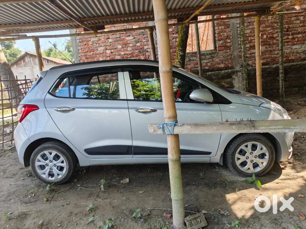Hyundai Grand I10 2016 Petrol 52000 Km Driven