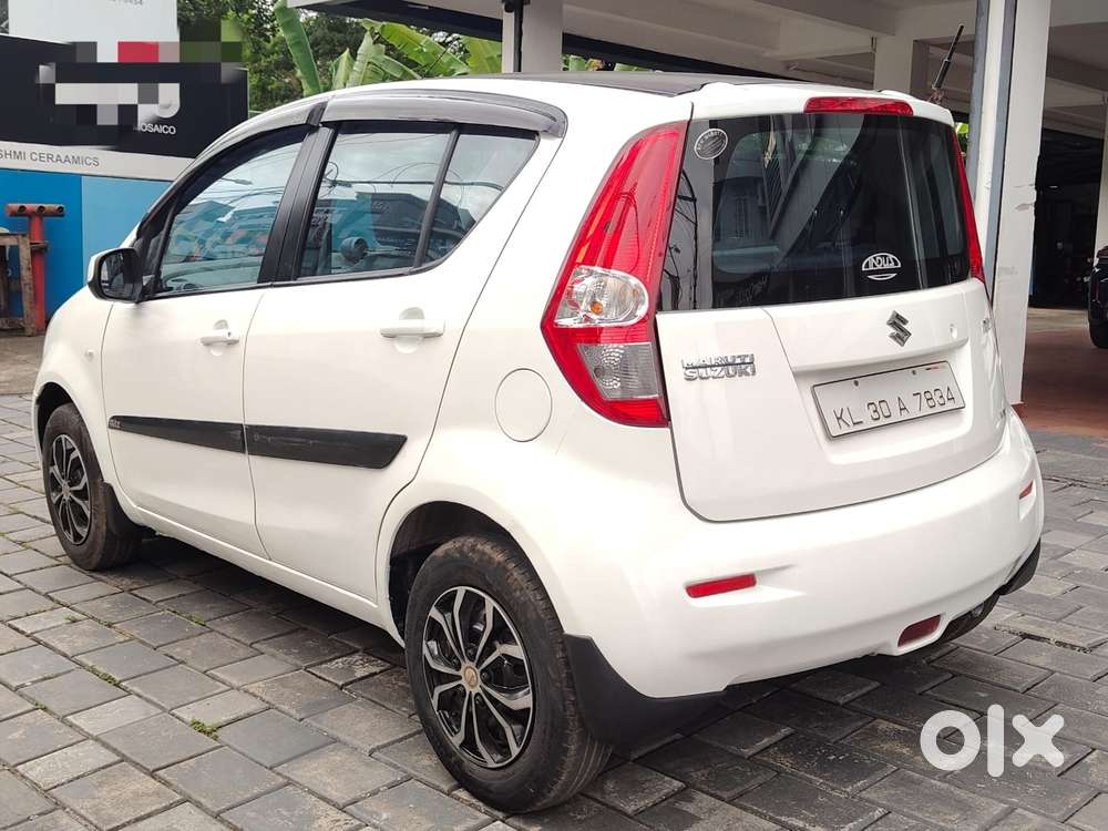 Maruti Suzuki Ritz Vxi, 2011, Petrol