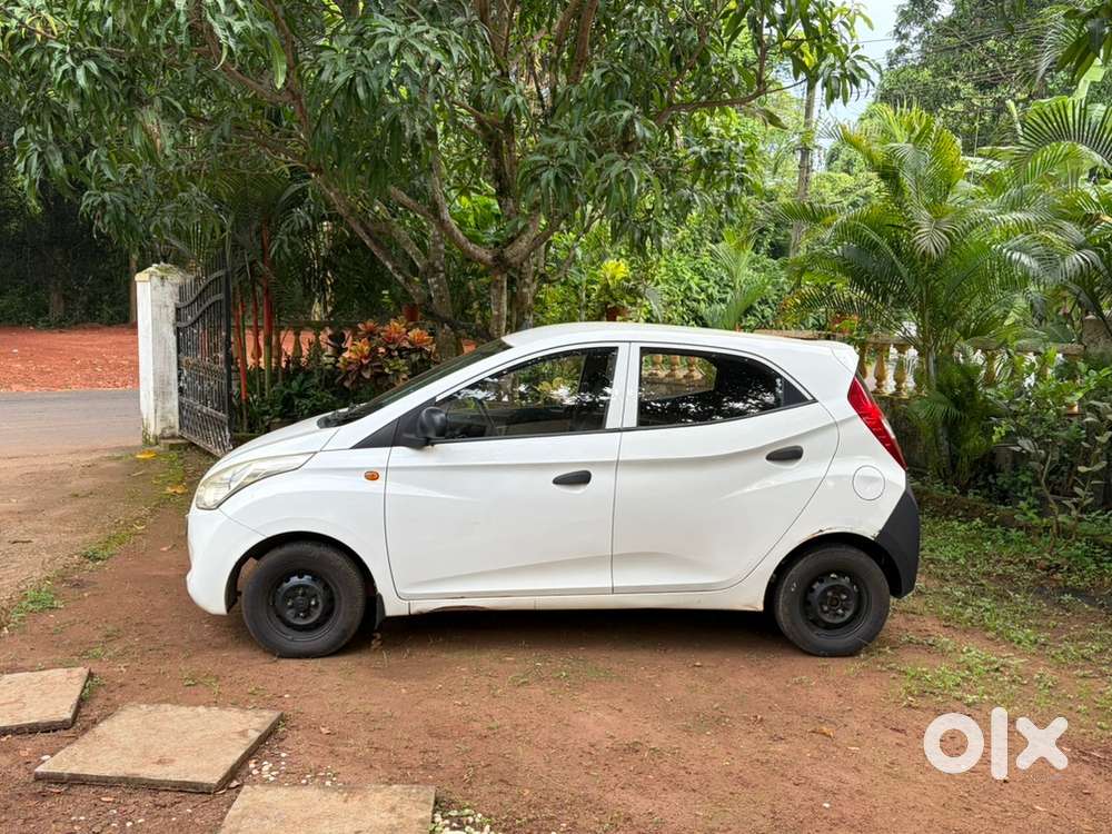 Hyundai Eon Petrol 2012 Km Driven