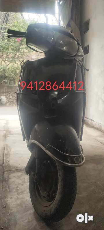 Activa scooty under online 40000