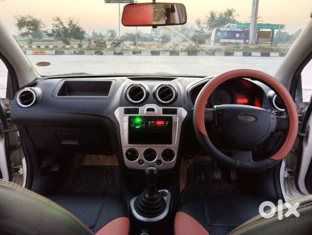 Ford Figo 2012-2015 Diesel Celebration Edition, 2012, Diesel