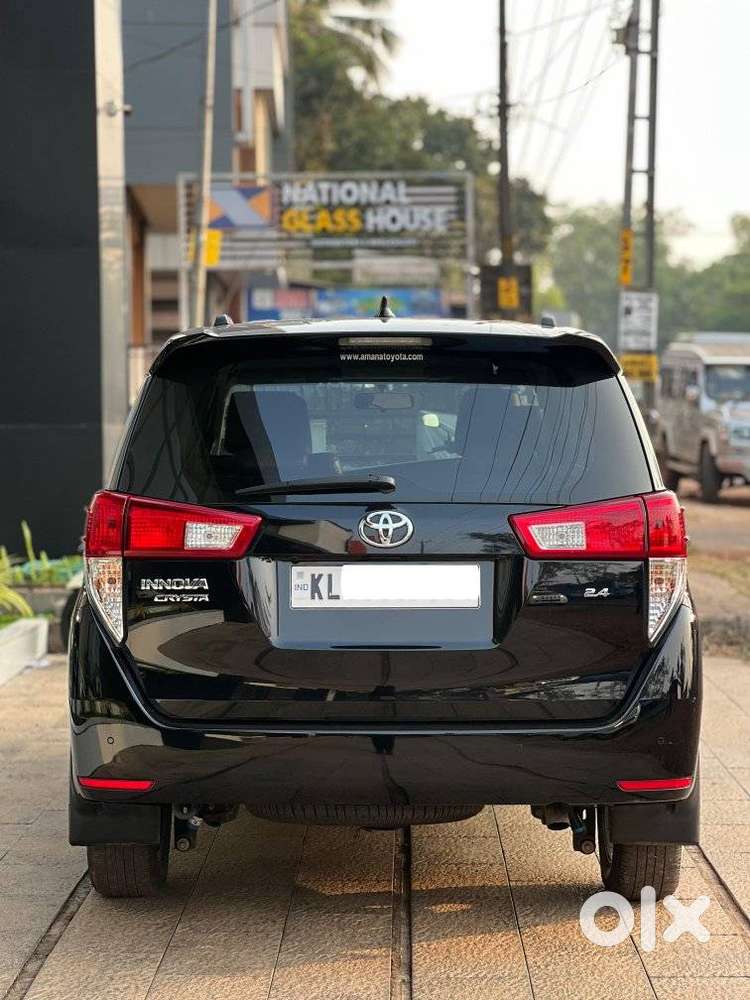 Toyota Innova Crysta 2.4 G Mt, 2025, Diesel