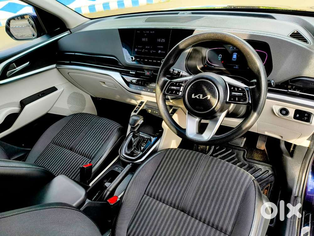 Kia Carens 1.4 Prestige Plus Turbo 7 Str, 2022, Petrol