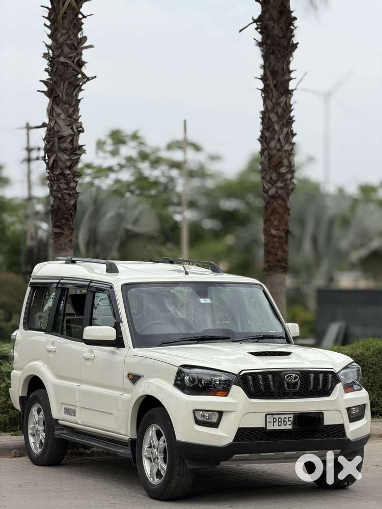 Mahindra Scorpio S10 8 Seater, 2017, Diesel