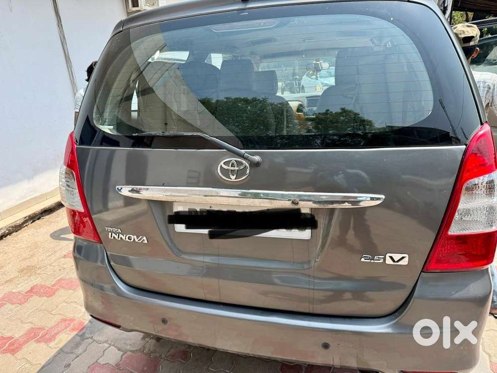 Toyota Innova 2011 Diesel 125783 Km Driven