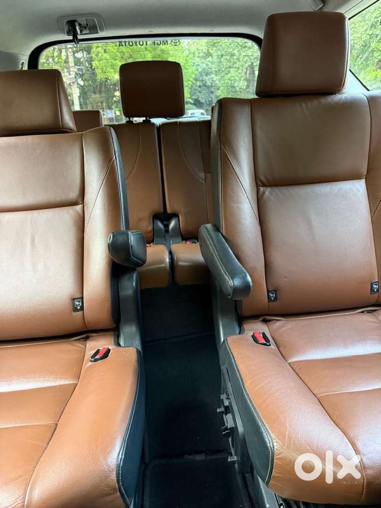 Toyota Innova Crysta 2.8z Automatic, 2017, Diesel