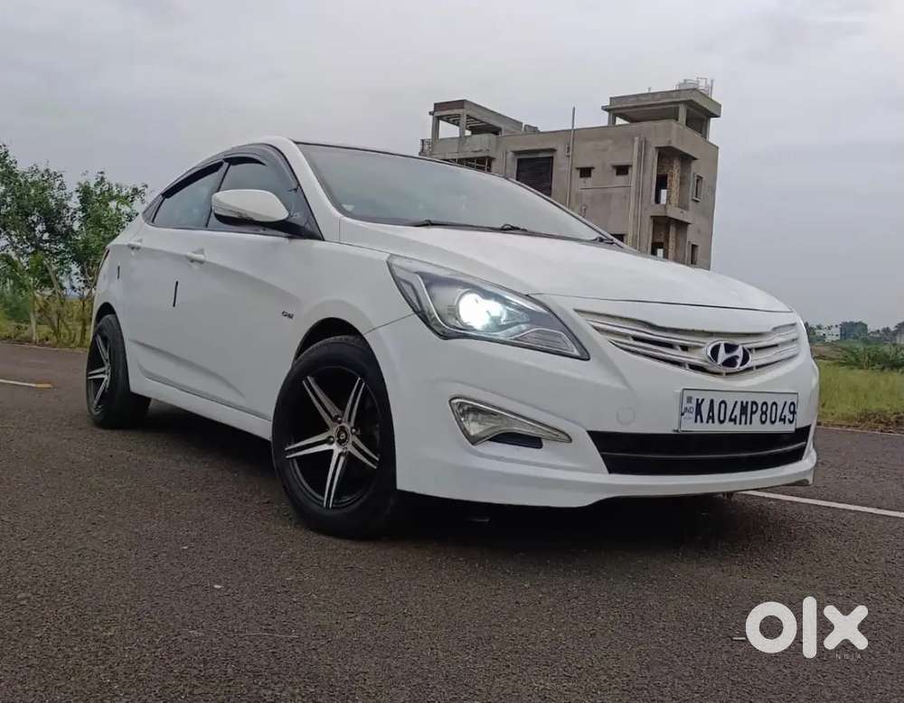 Hyundai Fluidic Verna 2015 Diesel 121000 Km Driven
