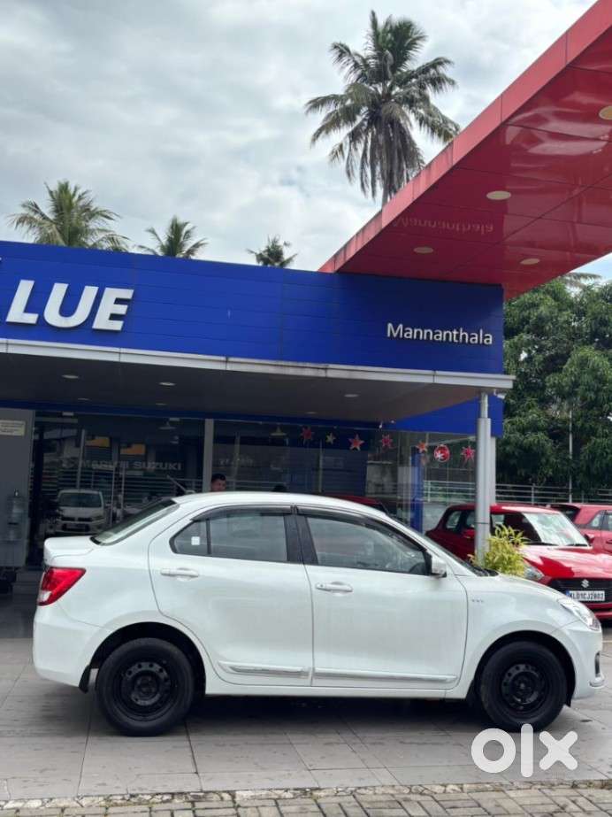 Maruti Suzuki Dzire 1.2 Vxi, 2017, Petrol