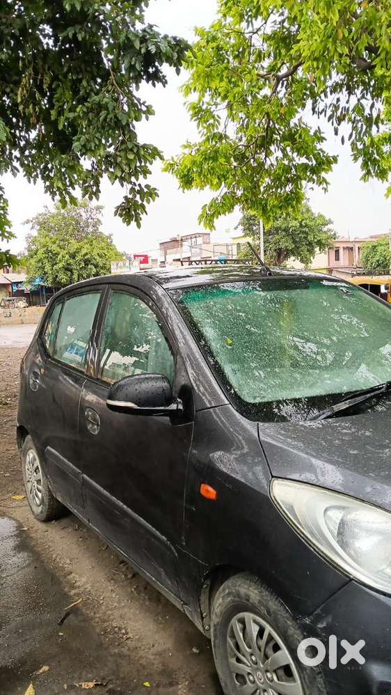 Hyundai I10 2012 Petrol 70000 Km Driven