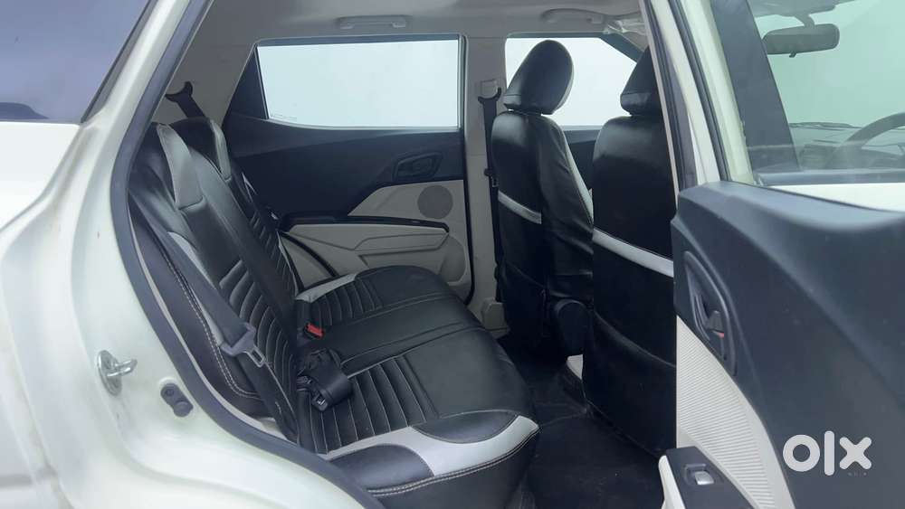 Mahindra Xuv300 1.2 W6 Amt Petrol, 2021, Petrol