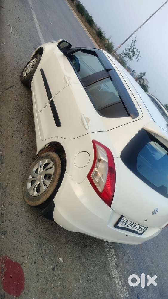 Maruti Suzuki Swift 1.2 Lxi (o), 2016, Petrol