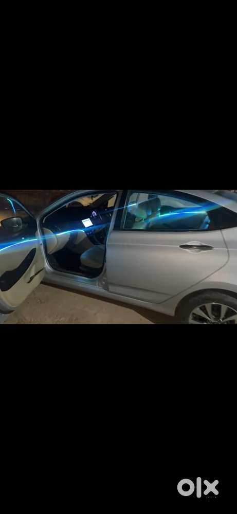 Hyundai Fluidic Verna 2016
