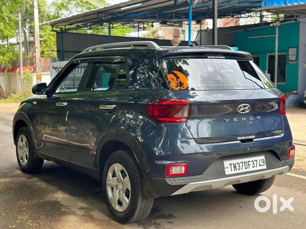 Hyundai New Venue 2019 Petrol 42000 Km Driven