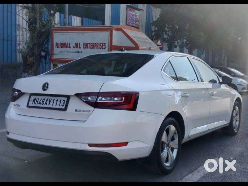Skoda Superb [2014-2016] 1.8 Style Tsi At, 2016, Petrol