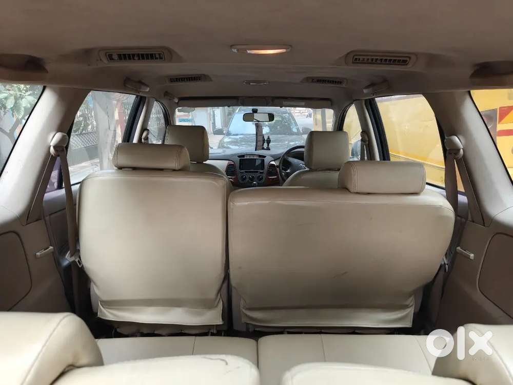 Toyota Innova 2007 Petrol + Cng 141590 Km Driven