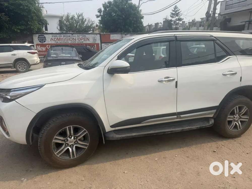 Toyota Fortuner Legender 2020 Diesel 125000 Km Driven