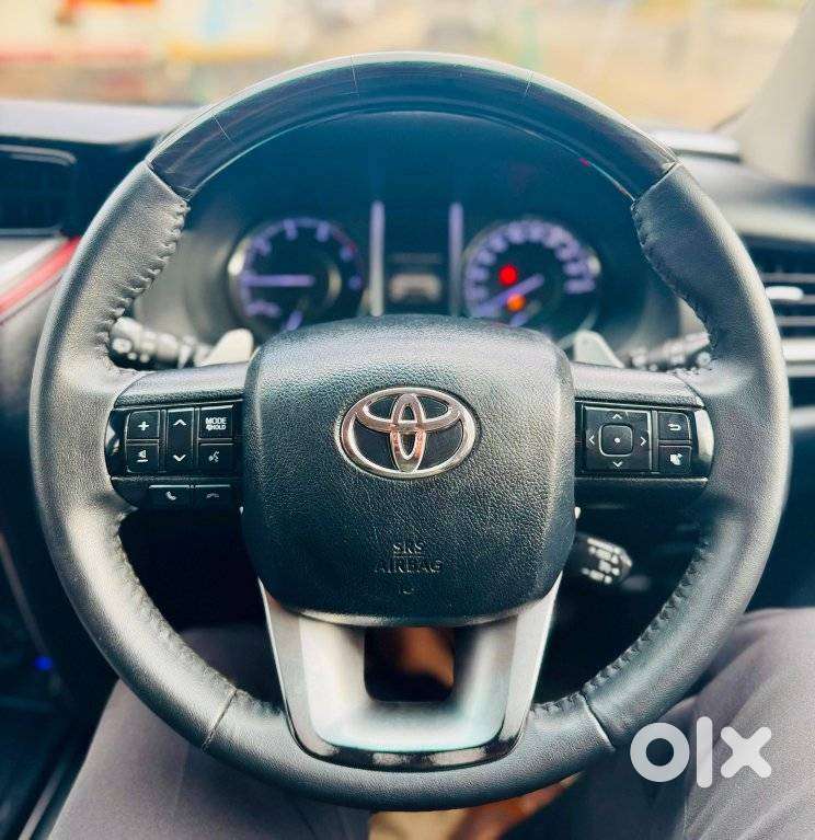 Toyota Fortuner 2.8 Legender 4x4, 2021, Diesel