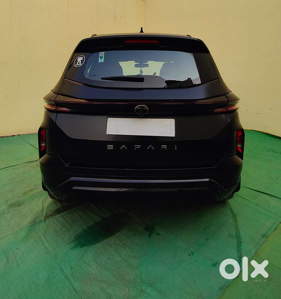 Tata Safari Adventure X Plus 7 Str Dark Edition At, 2024, Diesel