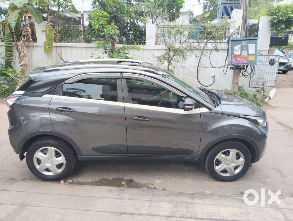 Tata Nexon 1.5 Revotorq Xm (s), 2021, Diesel