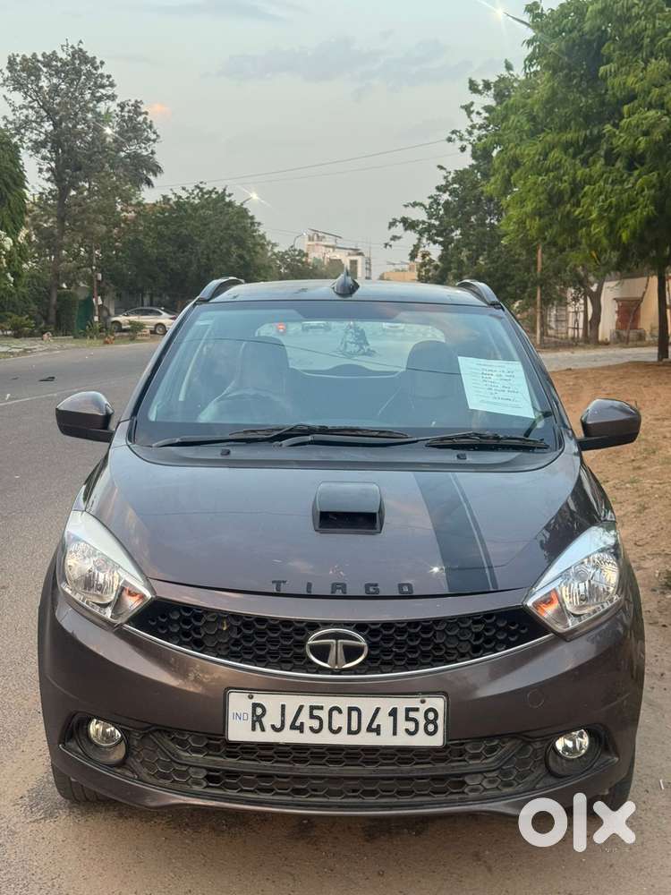 Tata Tiago, 2018, Petrol