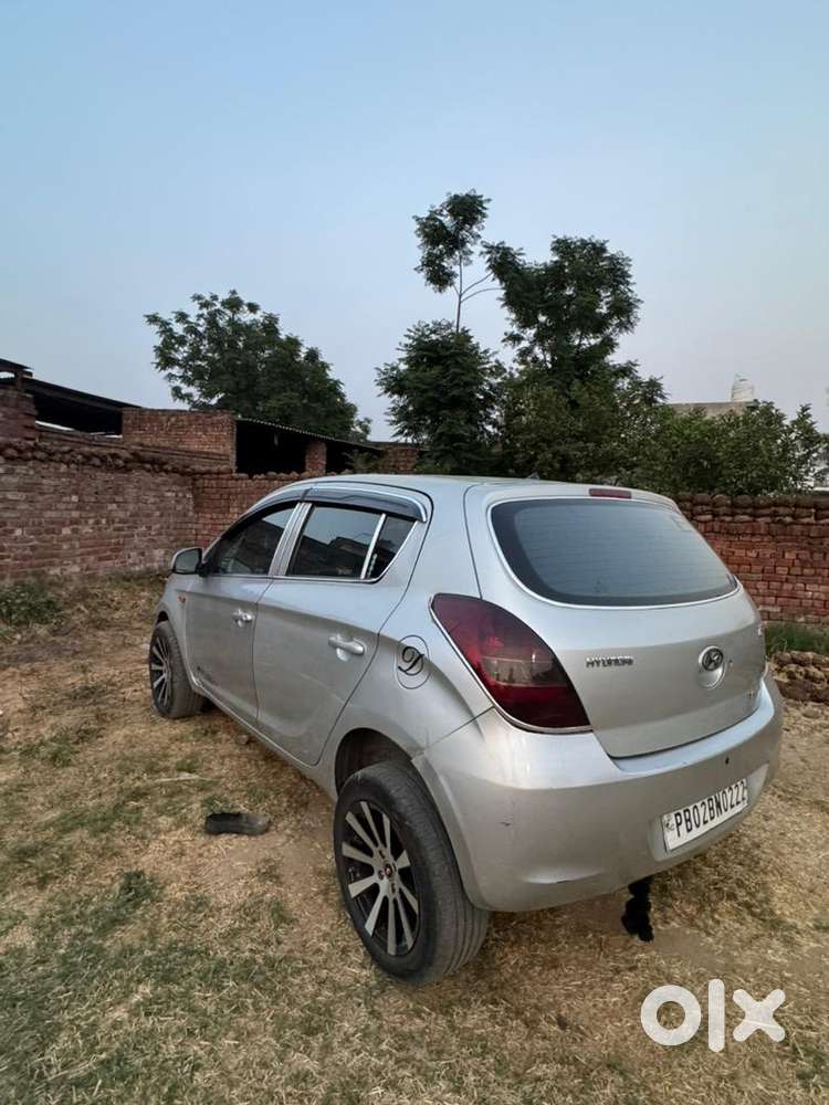 Hyundai Elite I20 2011 Diesel 110000 Km Driven