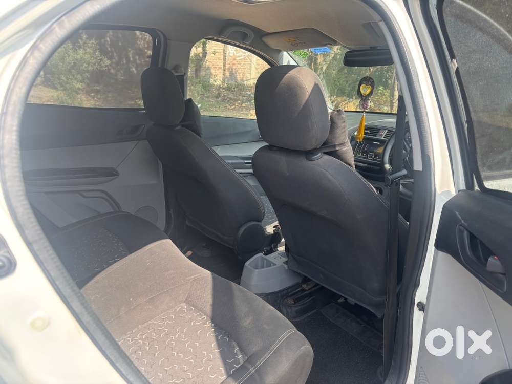 Tata Tiago Company Cng 2023 Xt 4 Month Company Warranty Left