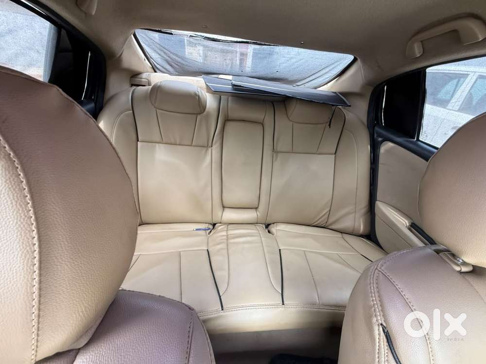Ford Endeavour 2.2 Trend At 4x2, 2013, Diesel