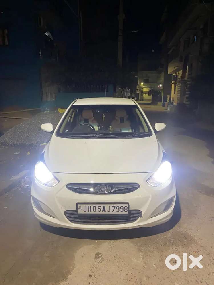 Hyundai Verna Ex Petrol 2011.. Petrol+cng.. Paper Valid Upto 2031