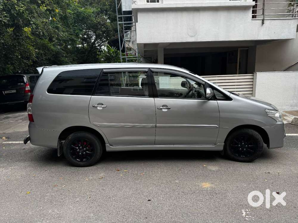 Toyota Innova Diesel 2012