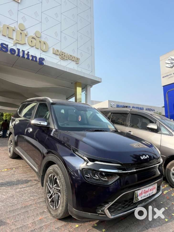 Kia Carens, 2022, Petrol