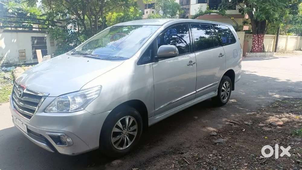 Toyota Innova 7 Str 2015