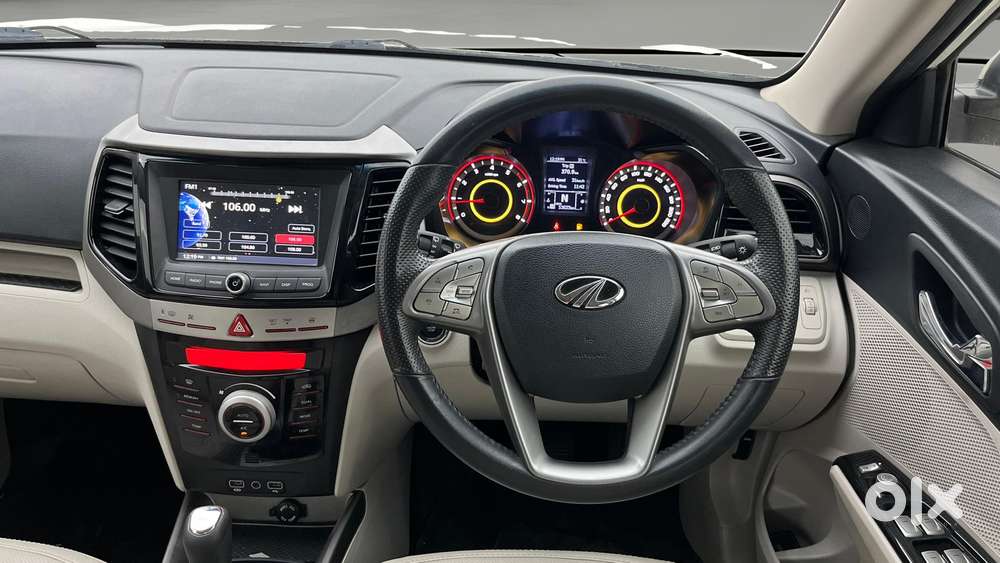 Mahindra Xuv300 1.2 W8 (o) Amt Petrol, 2022, Petrol